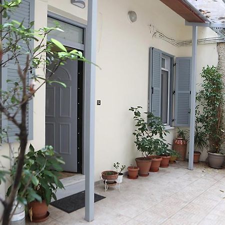 Όμορφο Διαμέρισμα Σε Διατηρητέο Κτίσμα Στην Αθήνα Exterior photo