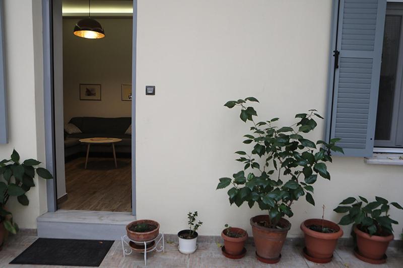 Όμορφο Διαμέρισμα Σε Διατηρητέο Κτίσμα Στην Αθήνα Exterior photo